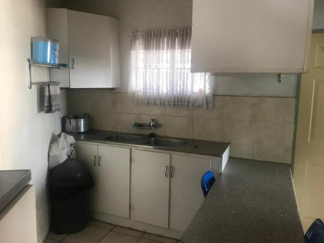 5 Bedroom House For Sale in Pullens Hope