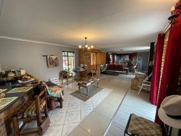 5 Bedroom House For Sale in Rayton