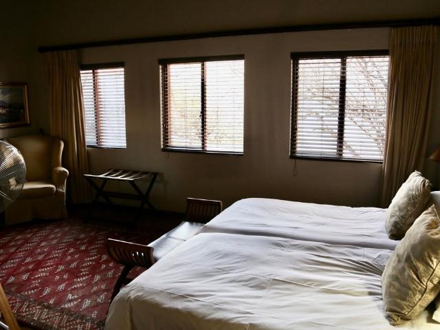 5 Bedroom House For Sale in Raptors View Wildlife Estate