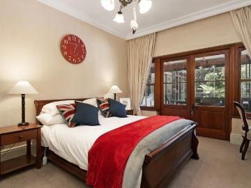 5 Bedroom House For Sale in Ruyteplaats