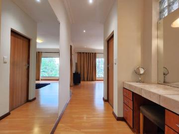 5 Bedroom House For Sale in Woodhill Golf Estate
