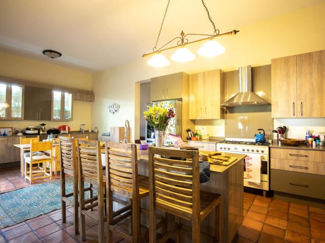 5 Bedroom House For Sale in Woodhill Golf Estate