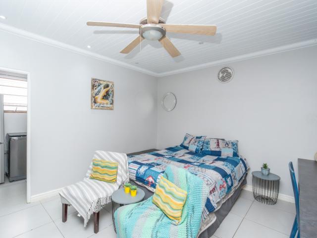 5 Bedroom House For Sale in Waterfront
