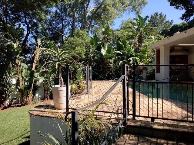 5 Bedroom House For Sale in Waterkloof