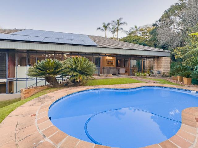 5 Bedroom House For Sale in Waterkloof Ridge