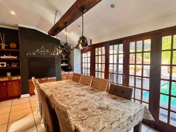 5 Bedroom House For Sale in Waverley