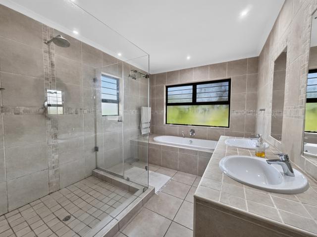 5 Bedroom House For Sale in Westville