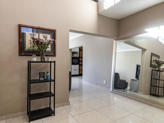5 Bedroom House For Sale in Wildtuin Park