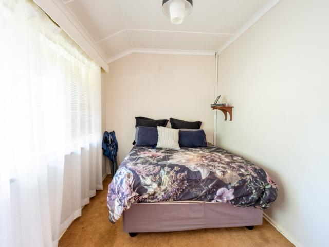 5 Bedroom House For Sale in Windsor Glen
