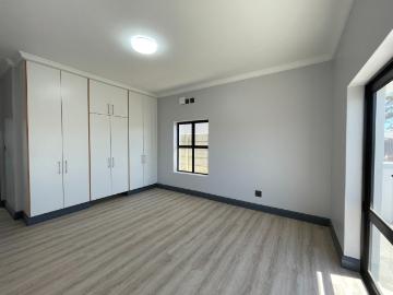 5 Bedroom House For Sale in Tafelzicht