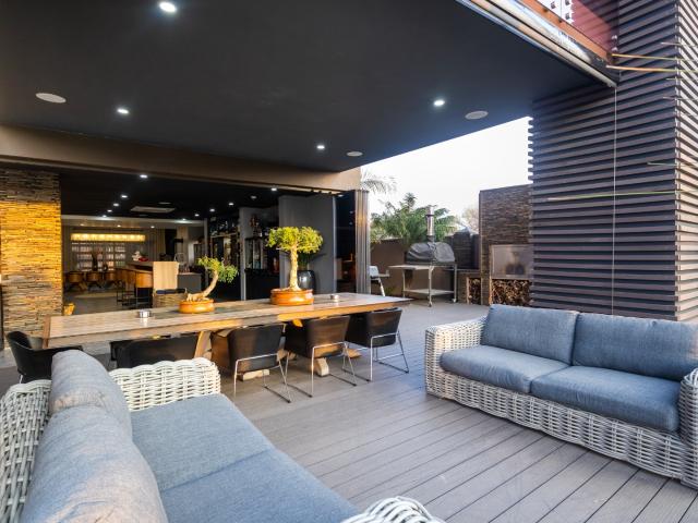 5 Bedroom House For Sale in The Islands Estates