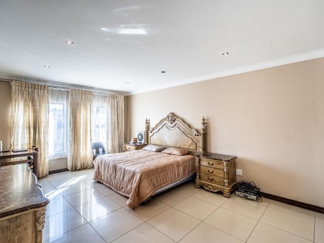 5 Bedroom House For Sale in The Wilds