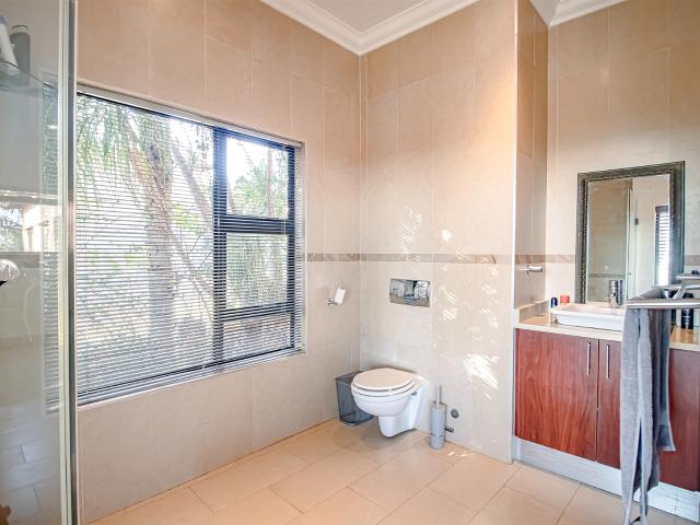 5 Bedroom House For Sale in The Wilds