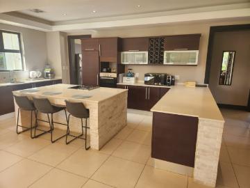 5 Bedroom House For Sale in Umhlanga Central