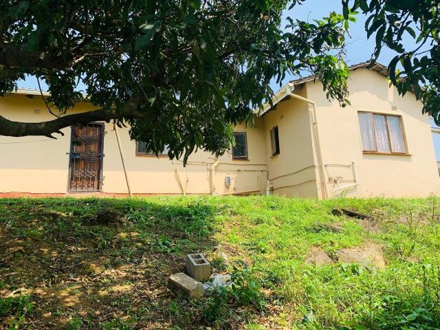 5 Bedroom House For Sale in Umlazi H