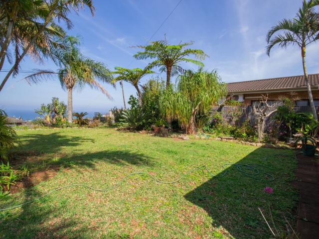 5 Bedroom House For Sale in Uvongo Beach