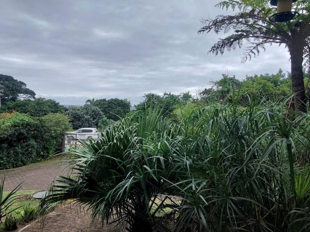 5 Bedroom House For Sale in Uvongo