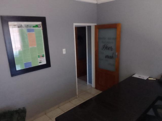 5 Bedroom House For Sale in Vanderbijlpark CW 1