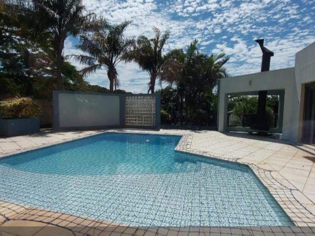 5 Bedroom House For Sale in Vincent Heights