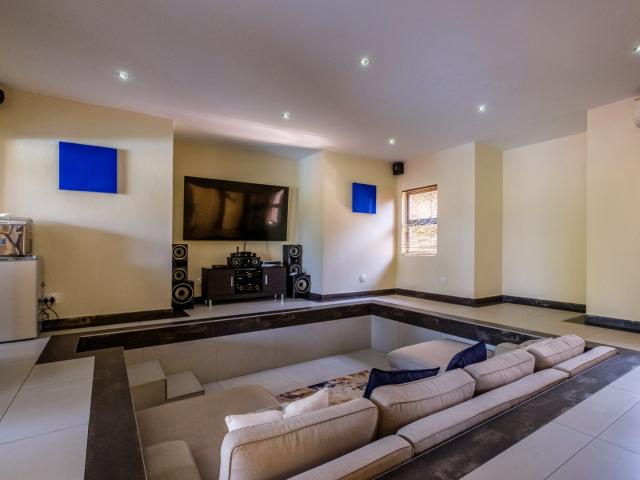 5 Bedroom House For Sale in Xanadu Nature Estate