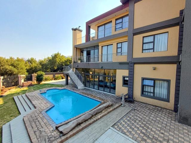 5 Bedroom House For Sale in Xanadu Nature Estate