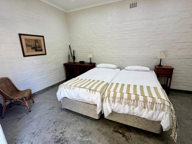5 Bedroom House For Sale in Zinkwazi Beach