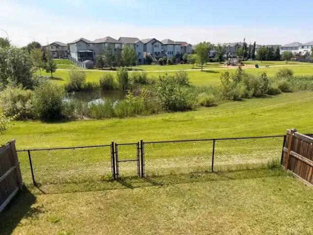 5 Bedroom House Fort Saskatchewan AB 104292258