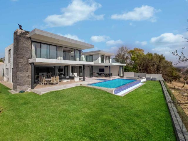 5 Bedroom House in Cedar Creek