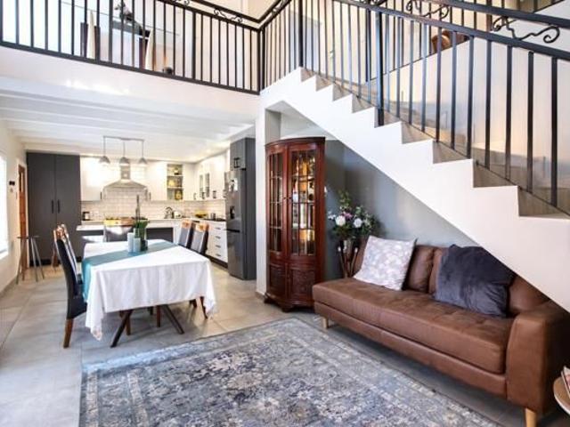 5 Bedroom House in Amberfield
