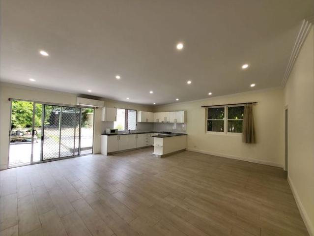 5 Bedroom House in Ashfield