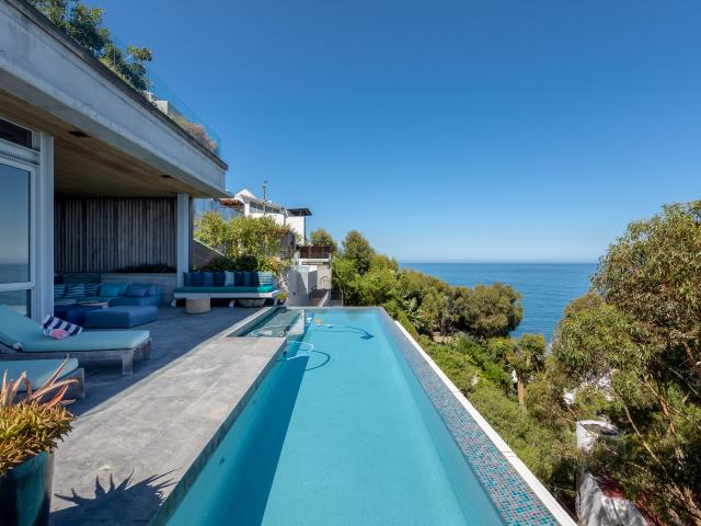 5 Bedroom House in Bantry Bay