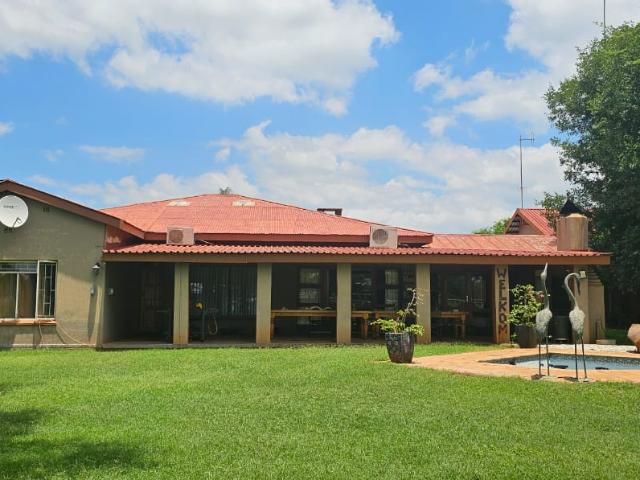 5 Bedroom House in Bela Bela