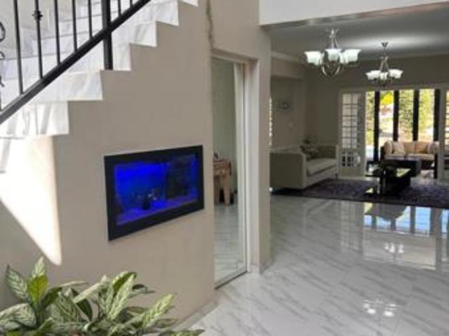 5 Bedroom House in Bendor