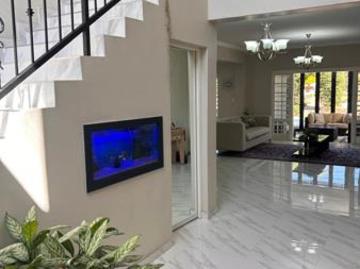 5 Bedroom House in Bendor