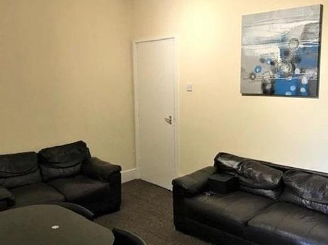 5 bedroom house in Birmingham
