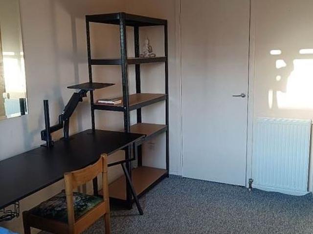 5 bedroom house in Glasgow