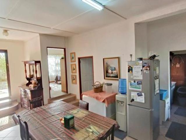 5 Bedroom House in Dana Bay