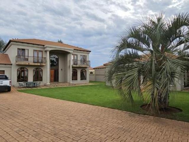 5 Bedroom House in Delmas