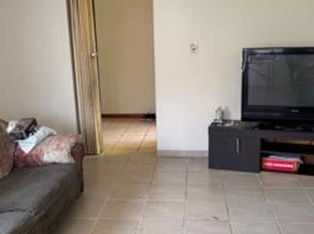 5 Bedroom House in Die Heuwel
