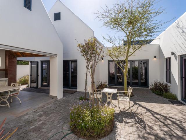 5 Bedroom House in Dwarskersbos