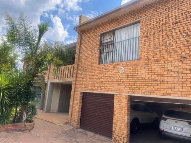 5 Bedroom House in Emmarentia