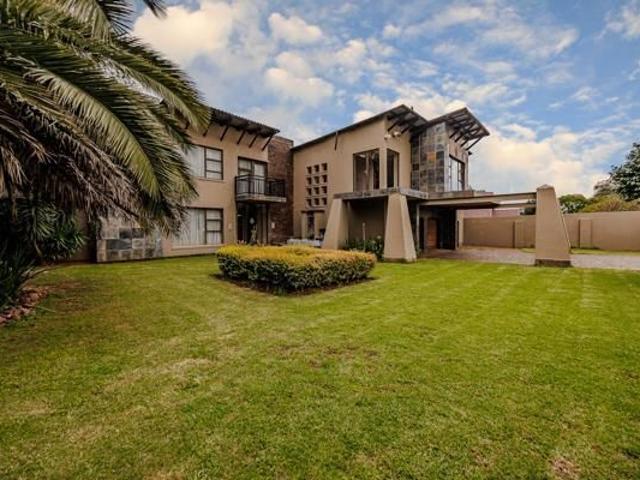 5 Bedroom House in Horison Park