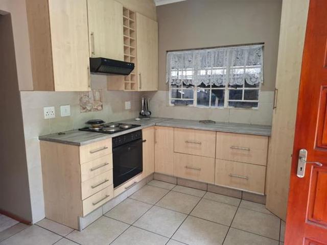 5 Bedroom House in Henley on Klip