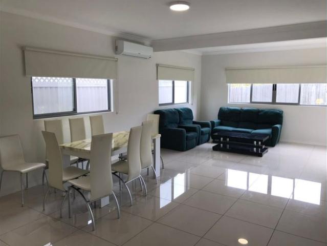 5 bedroom house in Iron Bark Estate