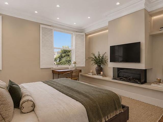 5 bedroom house in London
