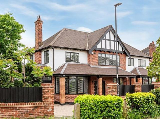 5 bedroom house in London