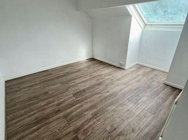 5 bedroom house in Leeds