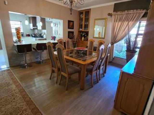 5 Bedroom House in Meraldi Estate