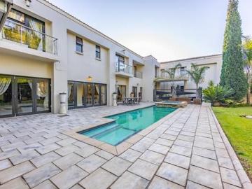 5 Bedroom House in Midstream Estate