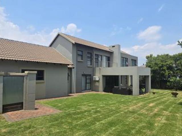 5 Bedroom House in Midstream Estate